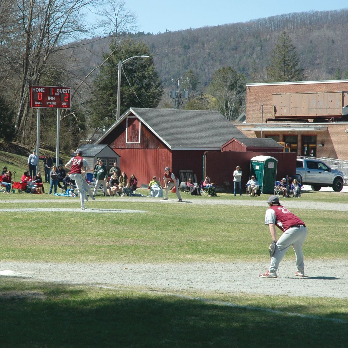 Proctor baseball loses to Rivendell in extra innings, 14–13