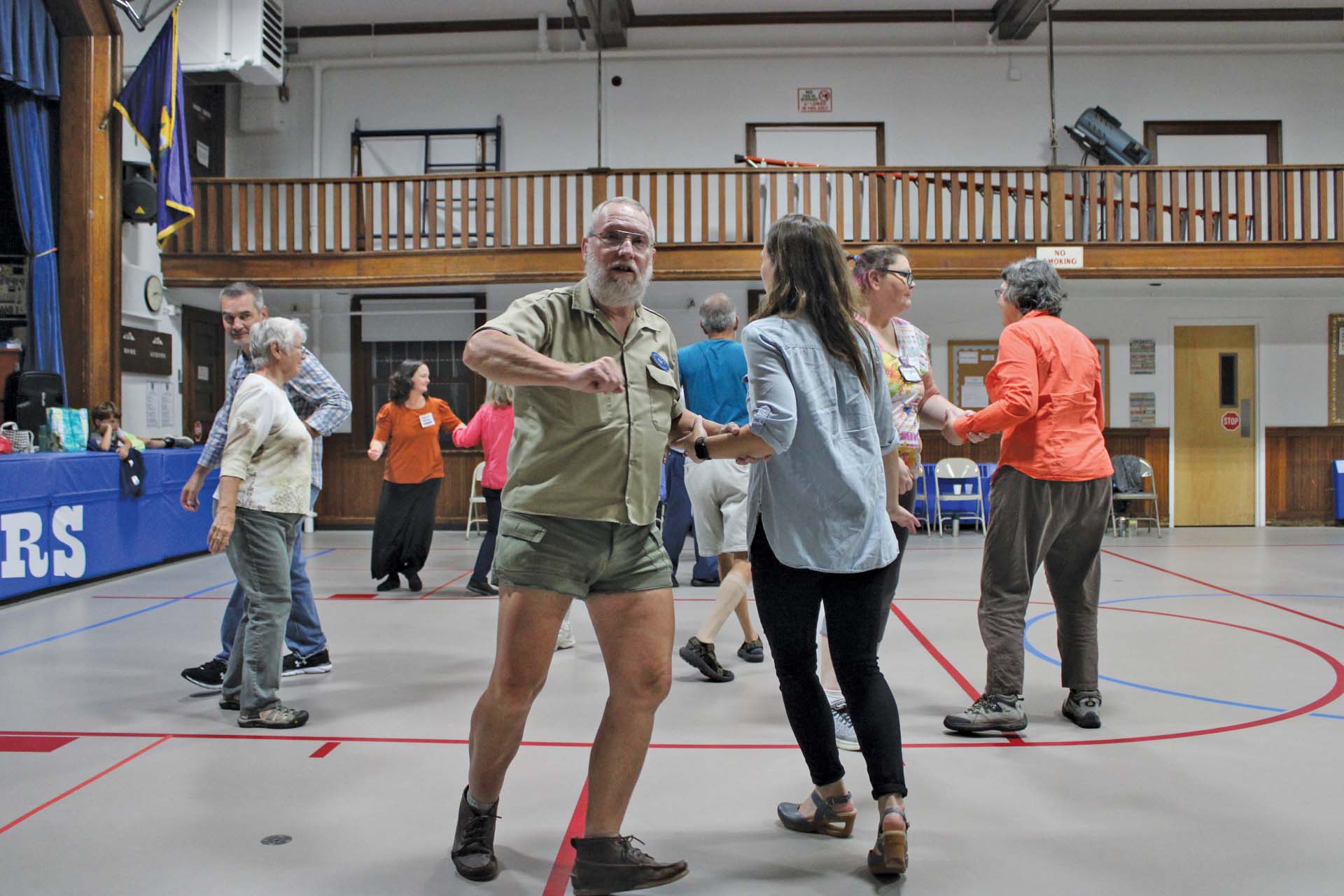 Cast Off 8’s Square Dance Club cuts a rug in Pittsford