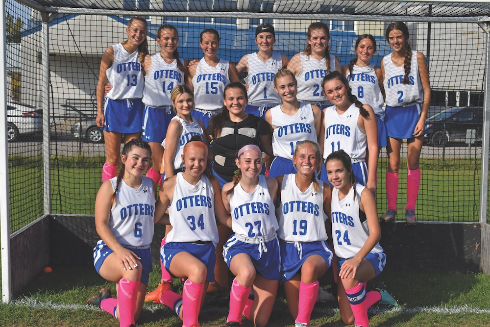 Young OV field hockey squad succeeds with senior sway