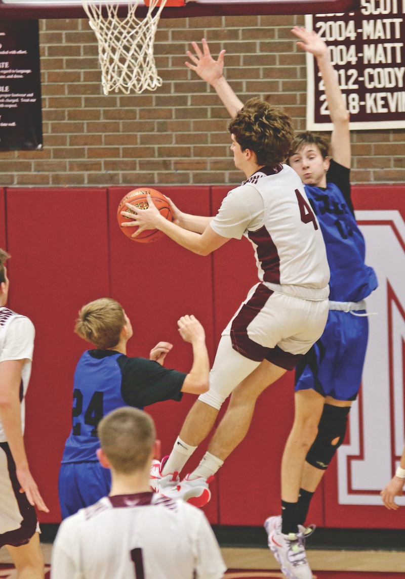 Three at the buzzer lifts Otter boys’ basketball over Eagles